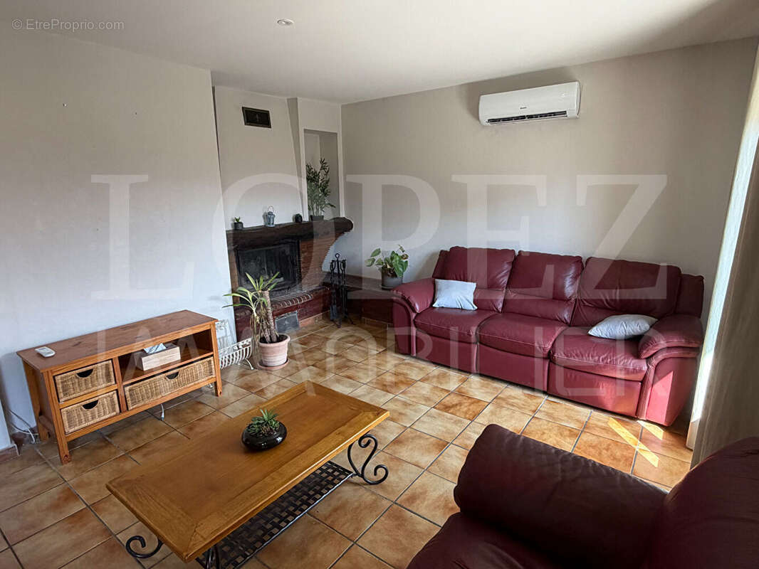 Maison à PAYRIN-AUGMONTEL