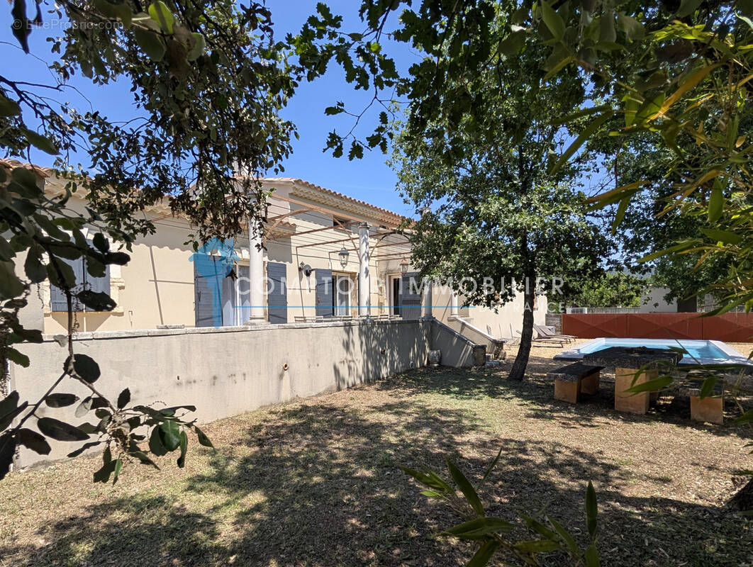 Maison à SAINT-SATURNIN-LES-APT