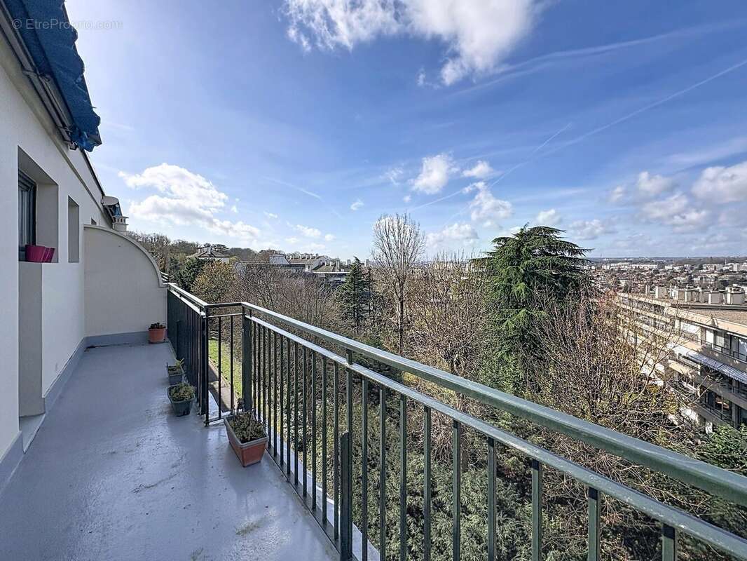 Appartement à L'HAY-LES-ROSES