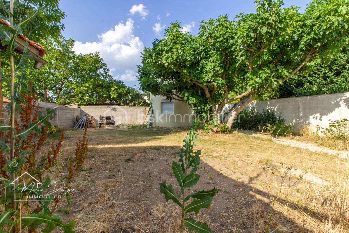 Maison Familiale avec dépendance - photo 10