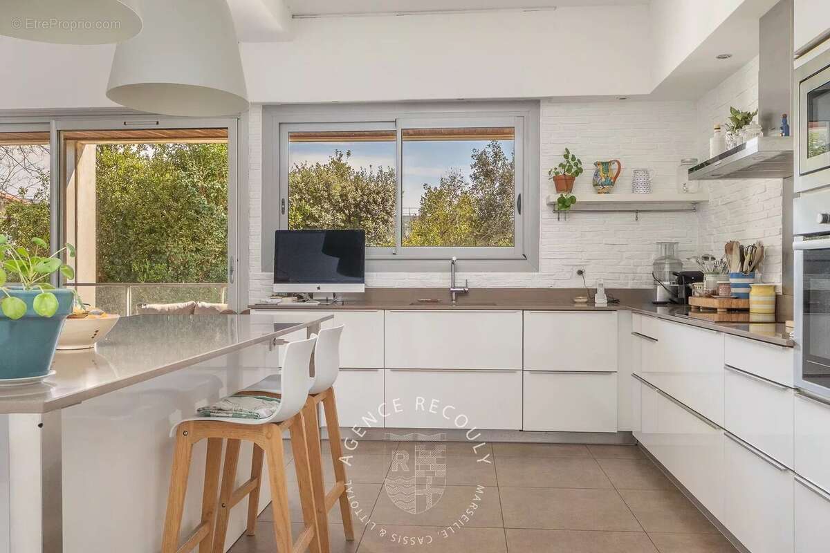 Appartement à MARSEILLE-8E