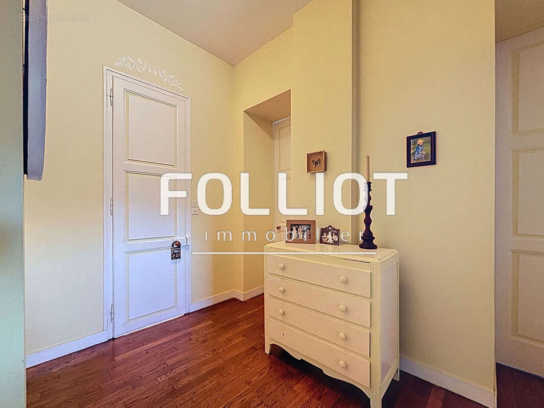 Maison à SAINT-JEAN-DES-CHAMPS