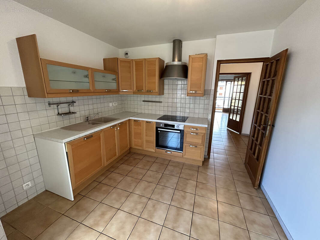Appartement à VILLE-LA-GRAND