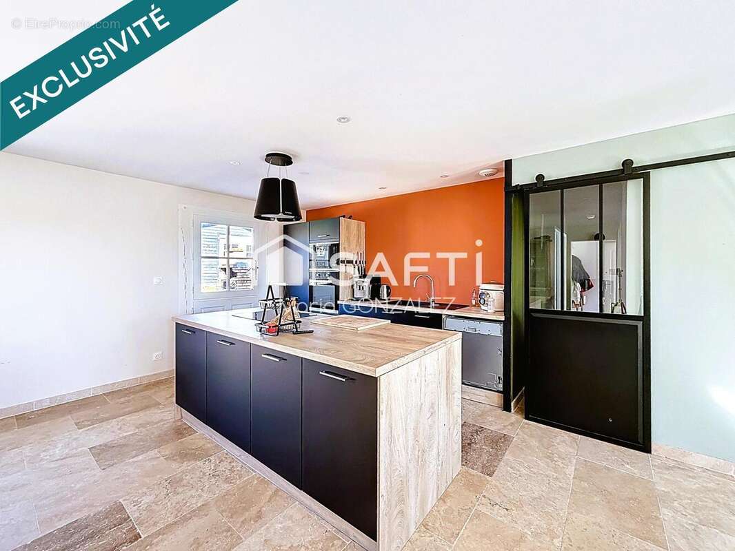 Photo 2 - Maison à TRUYES