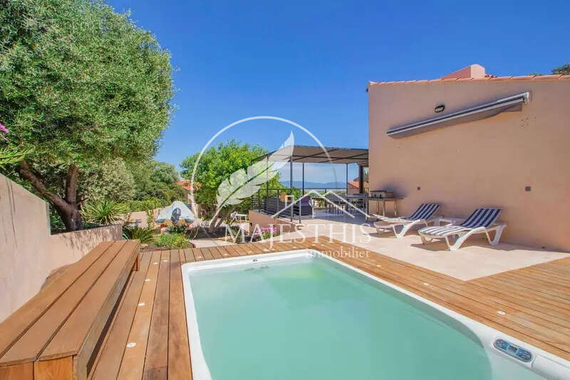 Maison à HYERES