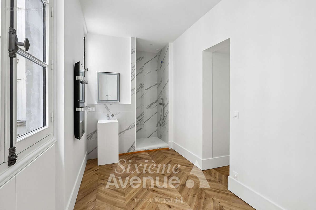 Appartement à PARIS-4E