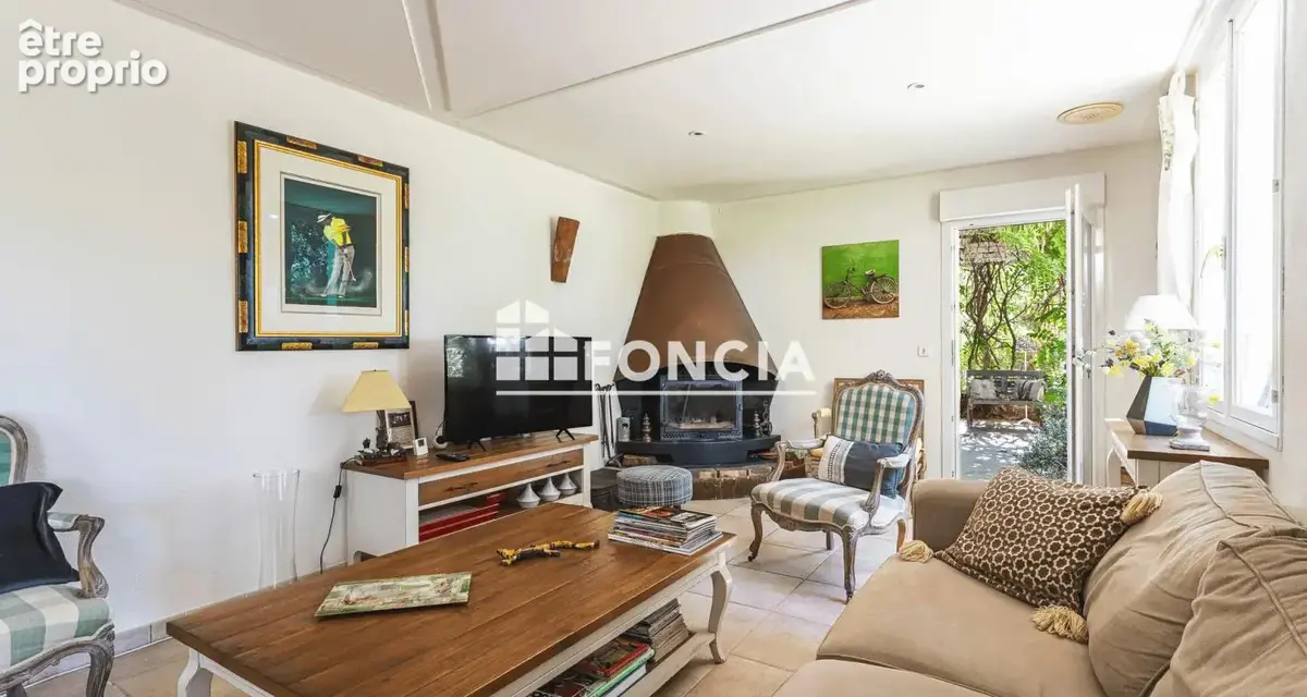 Bormes-les-mimosas – propriété avec piscine – 4 chambres – terrain 2 610 m² - photo 8