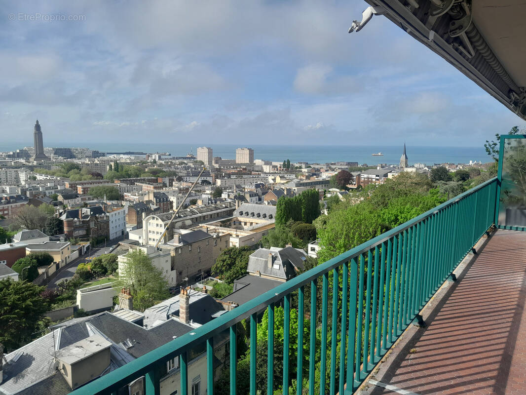 Appartement de standing vue ville et mer - photo 2