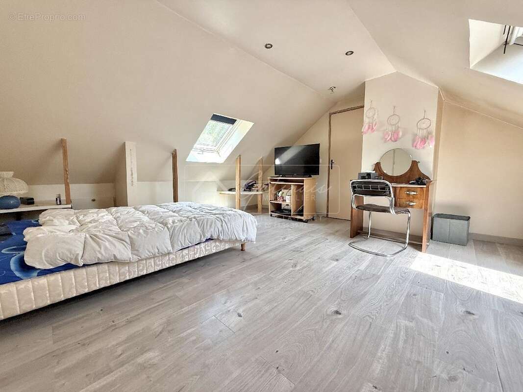 Maison à SOISY-SUR-ECOLE