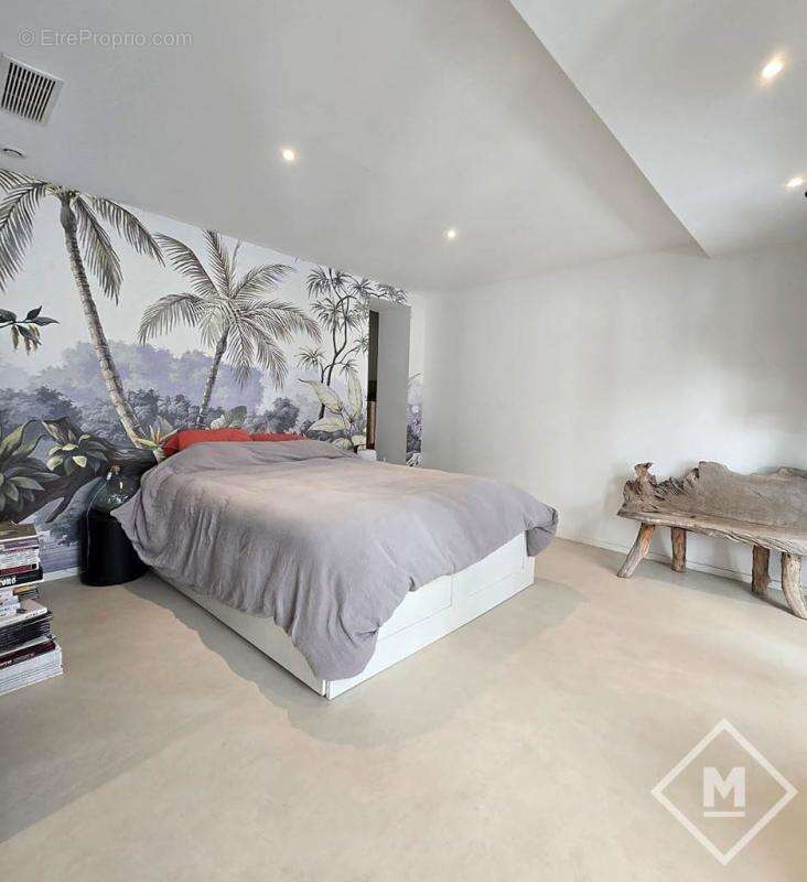 Appartement à MARSEILLE-6E