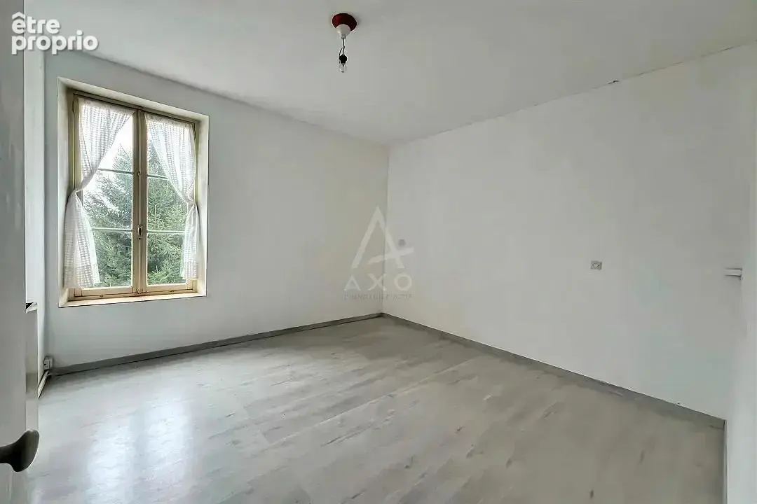 Viager libre à Beaufort-en-Anjou - maison de 153 m², dépendances et terrain clos ! - photo 10