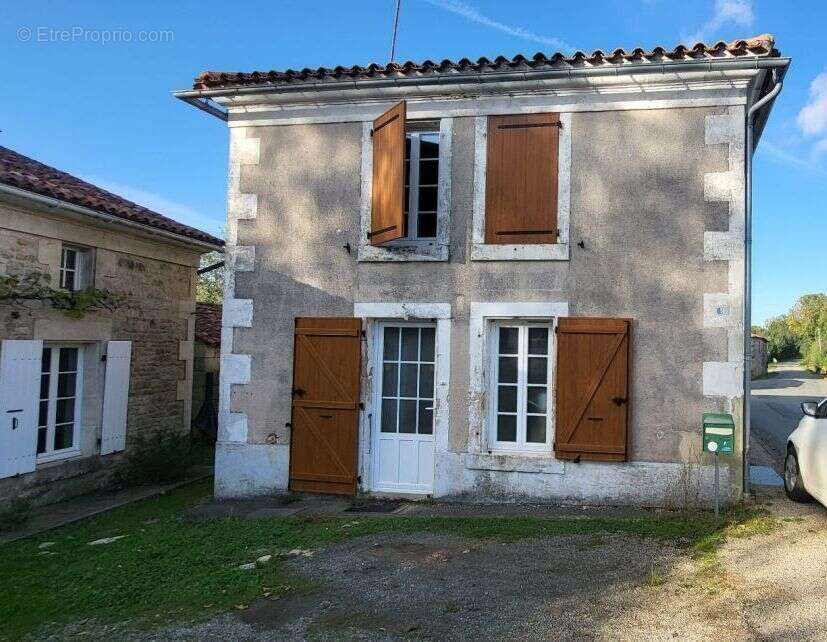 Maison 88 m² à Saint-Michel-Le-Cloucq  - photo 2