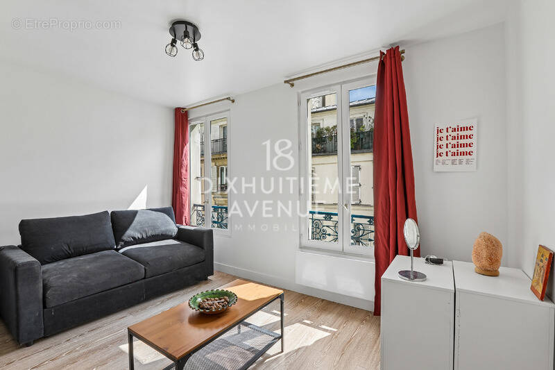 Appartement à PARIS-18E