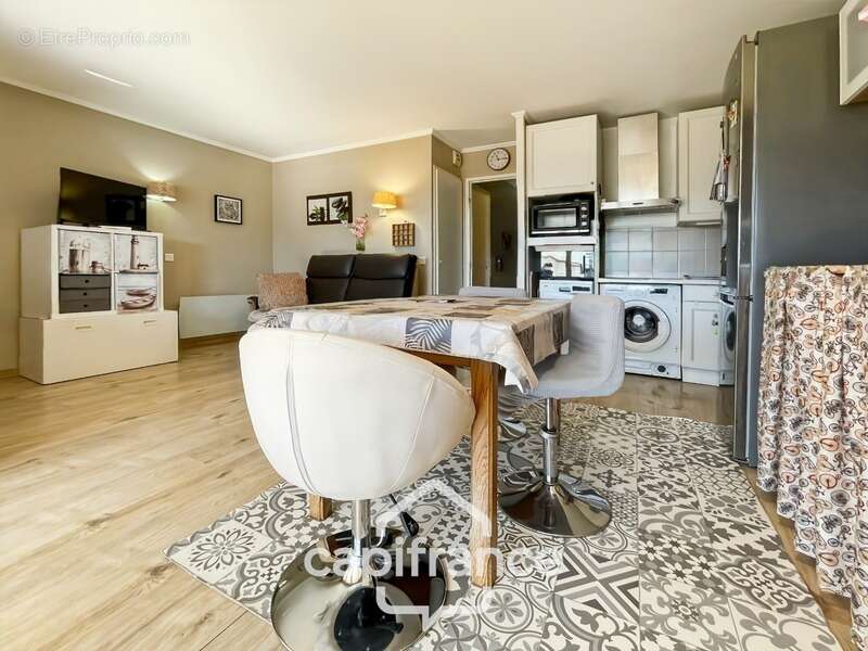 Appartement à MALLEMORT