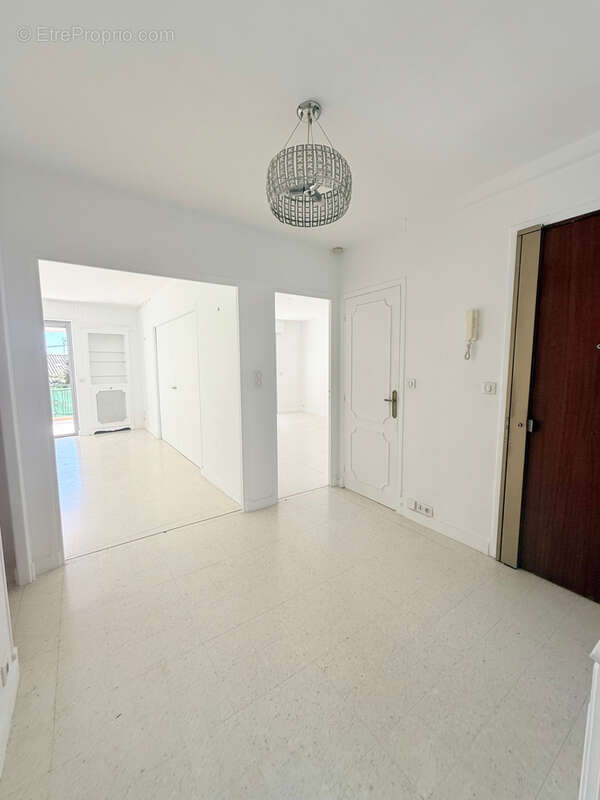 Appartement à LE CANNET