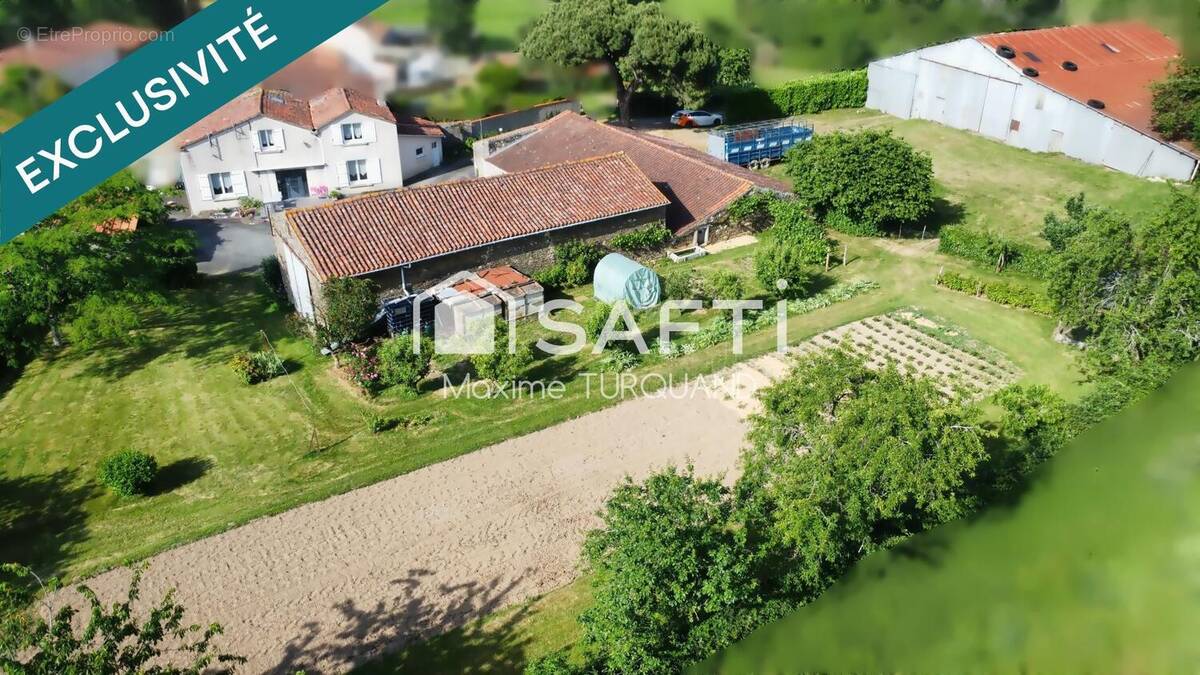 Photo 1 - Maison à SAINT-PIERRE-DU-CHEMIN