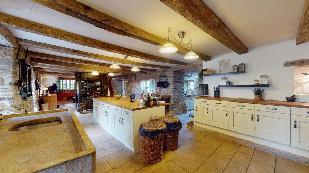 Maison à COUPIAC