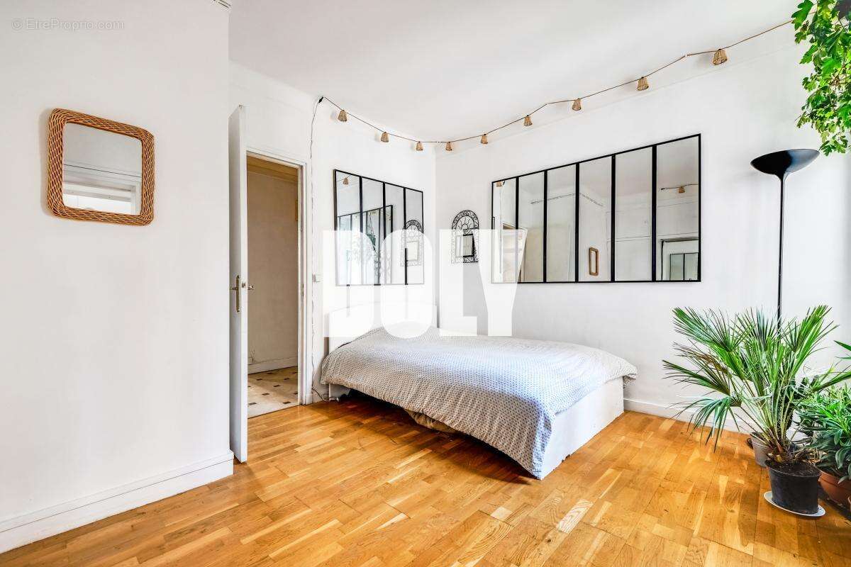 Appartement à PARIS-9E