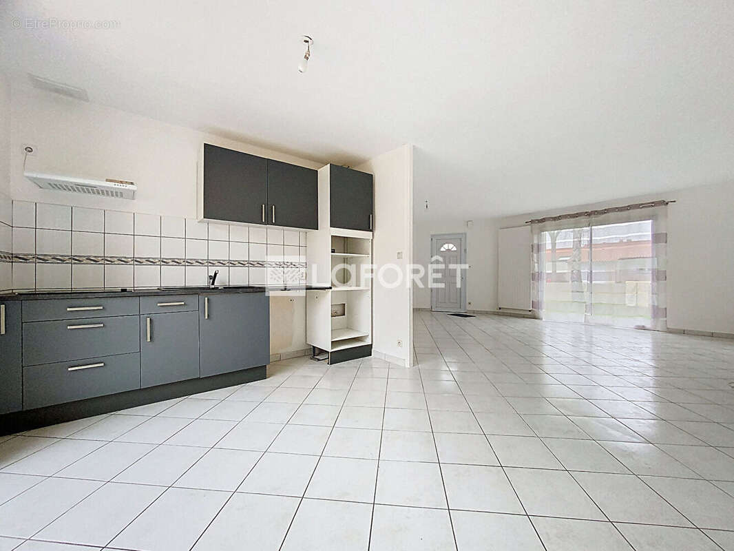 Maison à SAINT-LEGER-SOUS-CHOLET