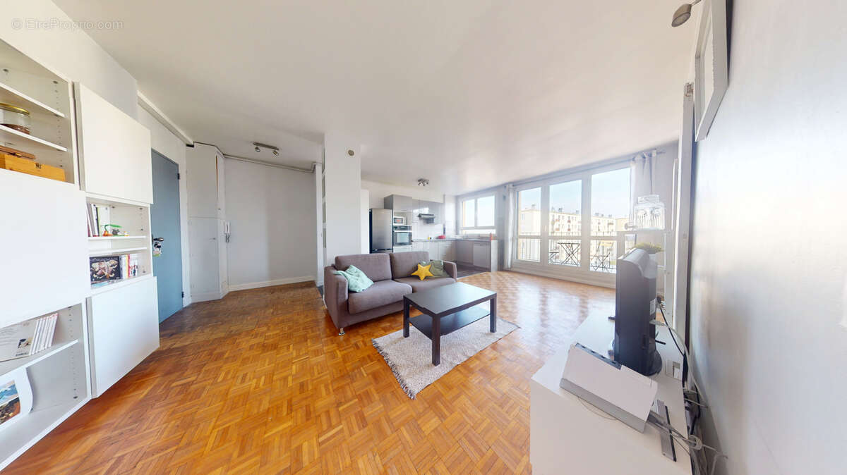Appartement à LA GARENNE-COLOMBES