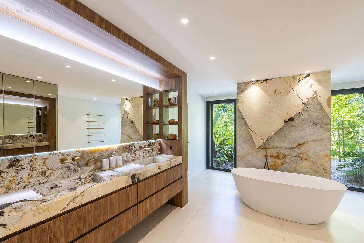 Maison à SAINT-RAPHAEL