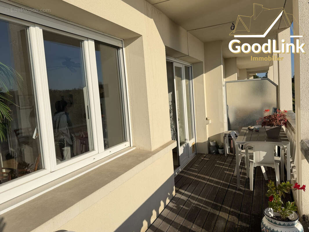 Appartement à CORBEIL-ESSONNES