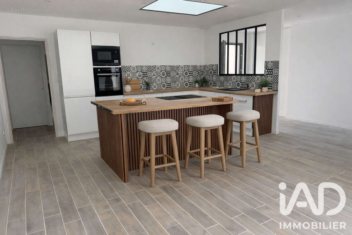 Maison 144 m² à Ferrieres  - photo 2