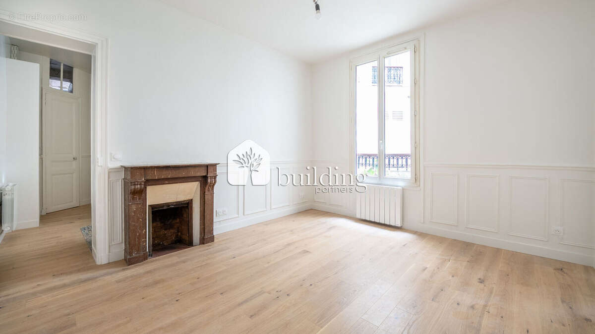 Appartement à PARIS-8E