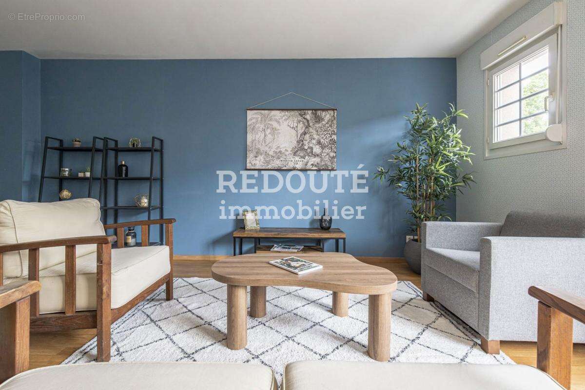 Appartement à TINQUEUX