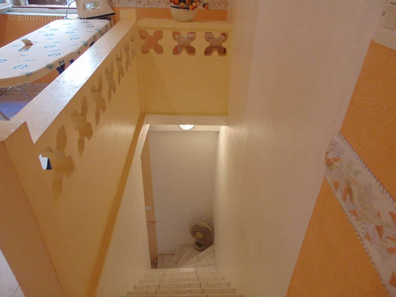 AGDE : maison de 4 pièces 66 m² environ - photo 5