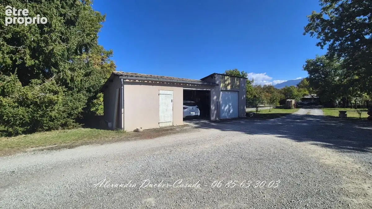 Maison d'habitation avec atelier et annexes - photo 12