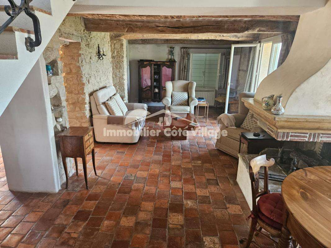 Maison à BERRE-LES-ALPES