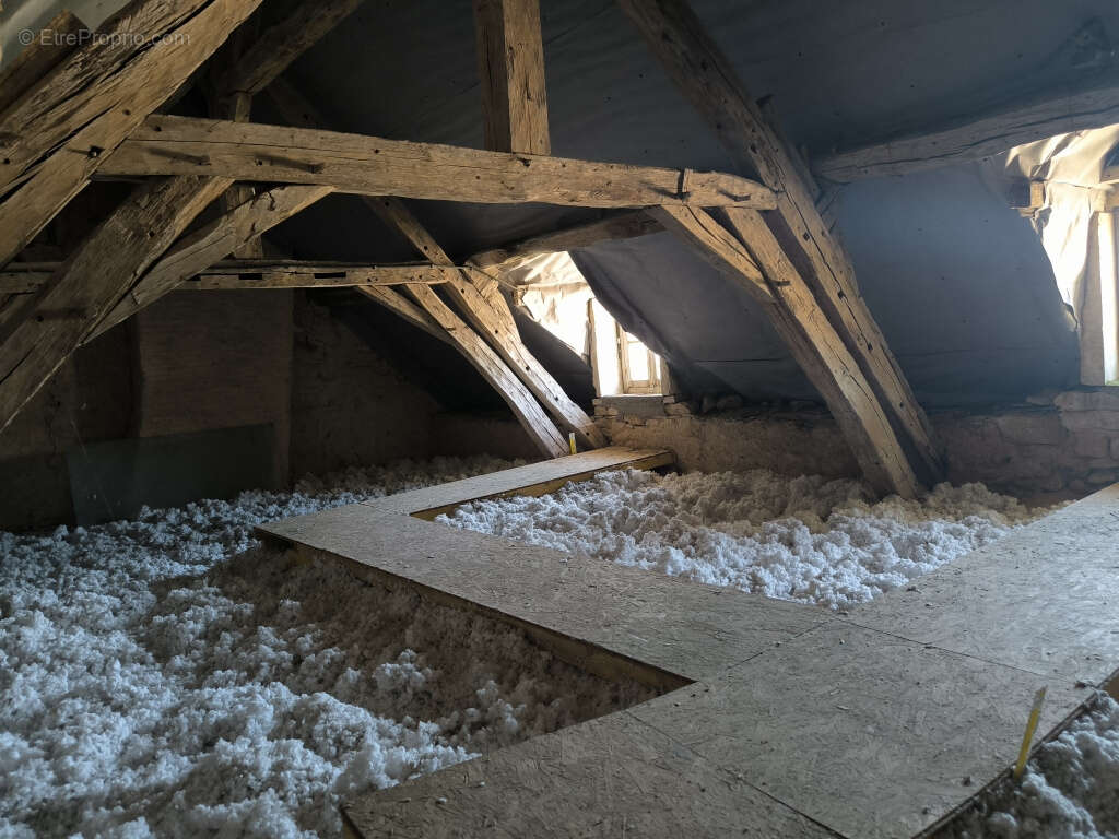 Maison à SAINT-REVERIEN