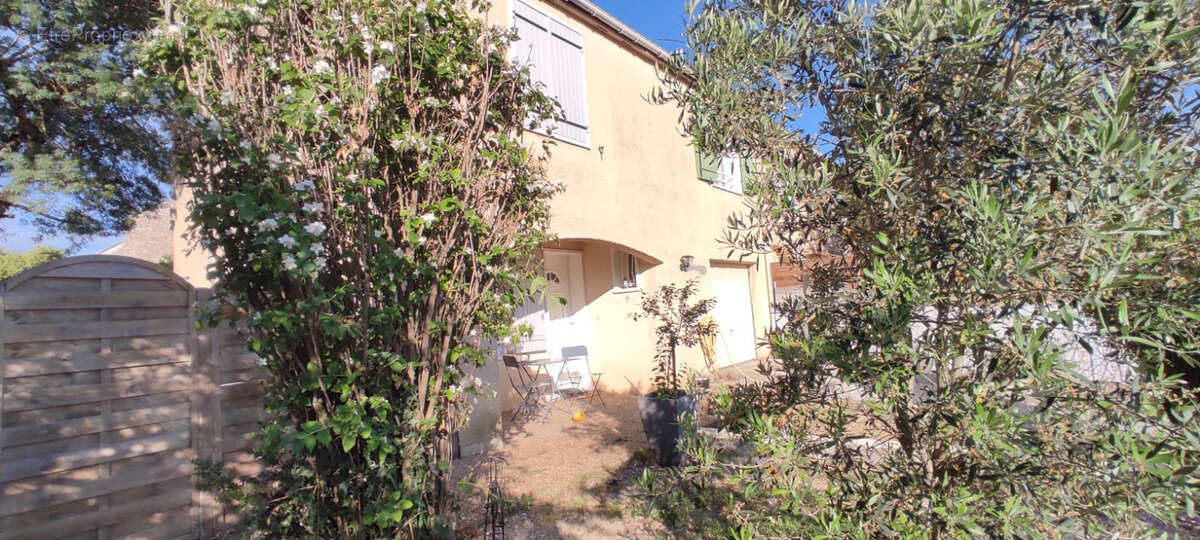Maison à ROUSSON