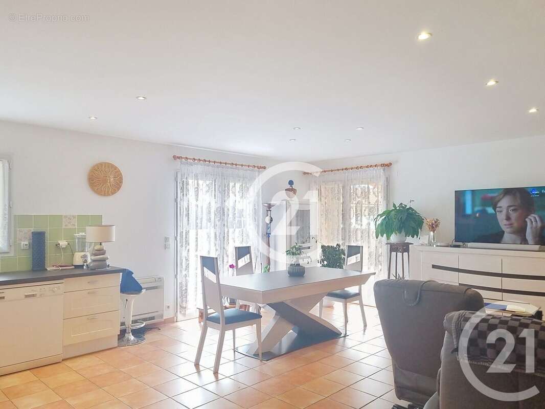 Maison à LATOUR-BAS-ELNE