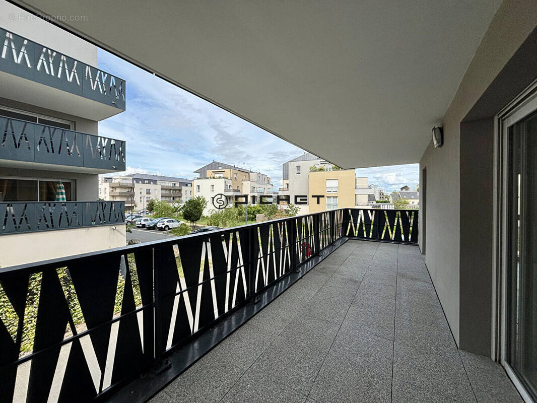 Appartement à LES PONTS-DE-CE