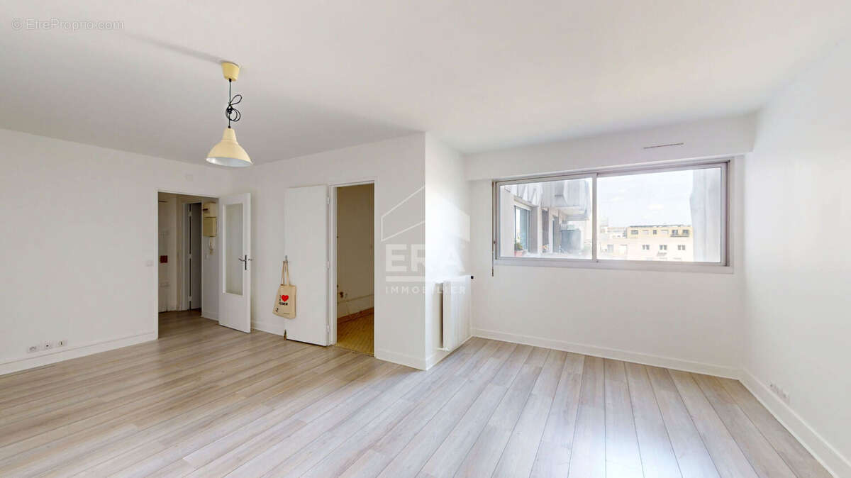 Appartement à PARIS-19E