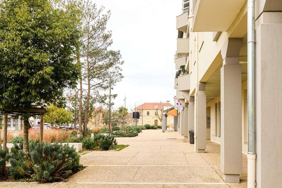 Appartement à SAINT-BONNET-DE-MURE