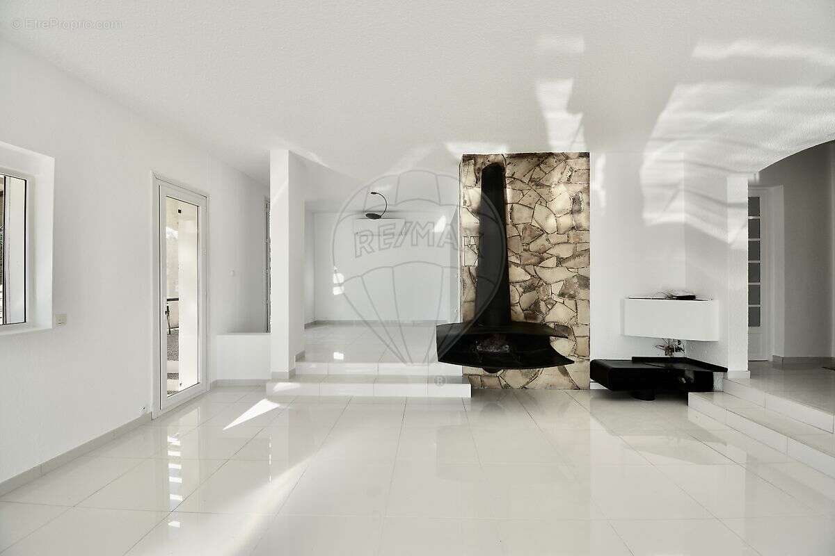 Maison à FREJUS