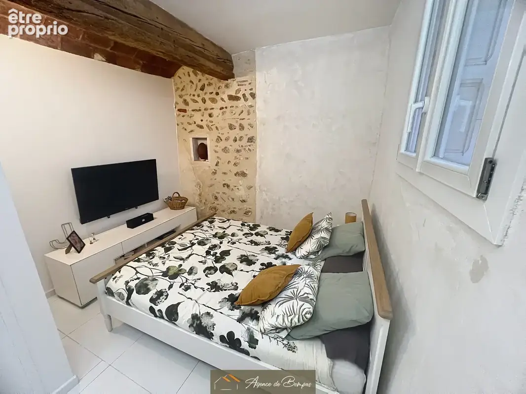 Appartement entierement renove  de type 2 65.77 m2 - photo 11