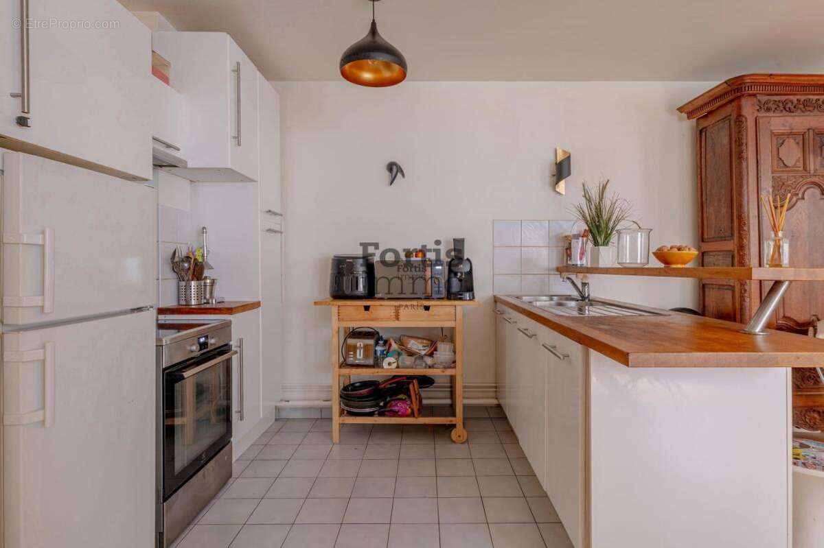 Appartement à PARIS-2E