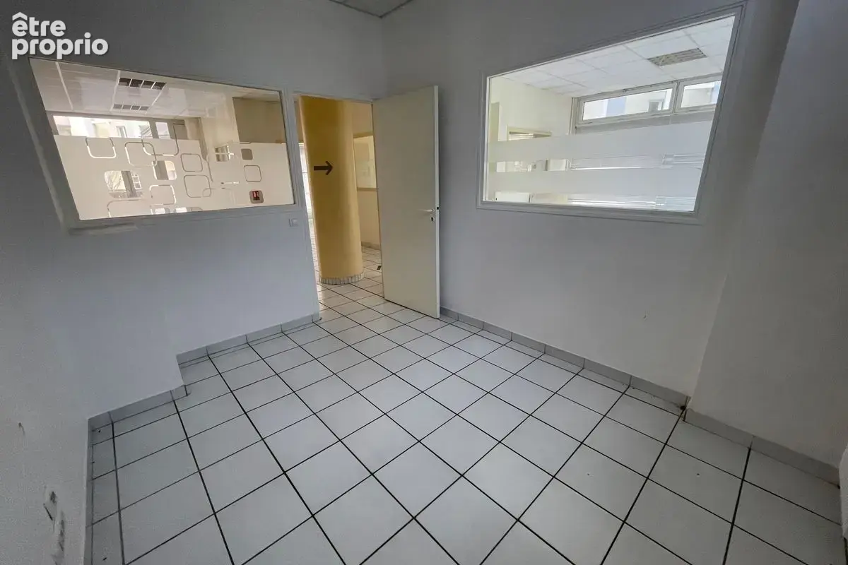 A vendre - local commercial 173 m² à Joué Les Tours - photo 7