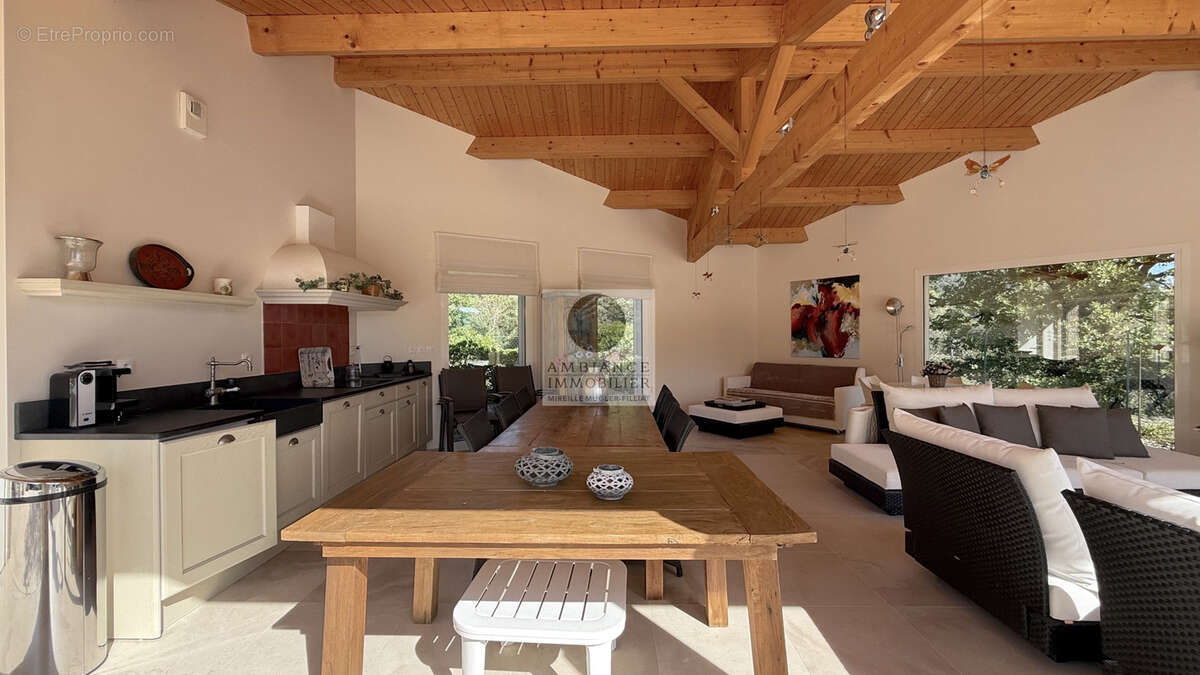 Maison à ROMPON