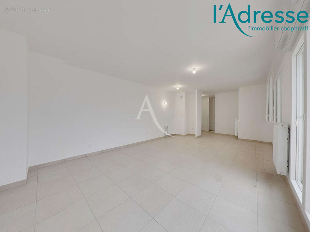 Appartement  3 pièce avec terrasse et parking en sous-sol - photo 4