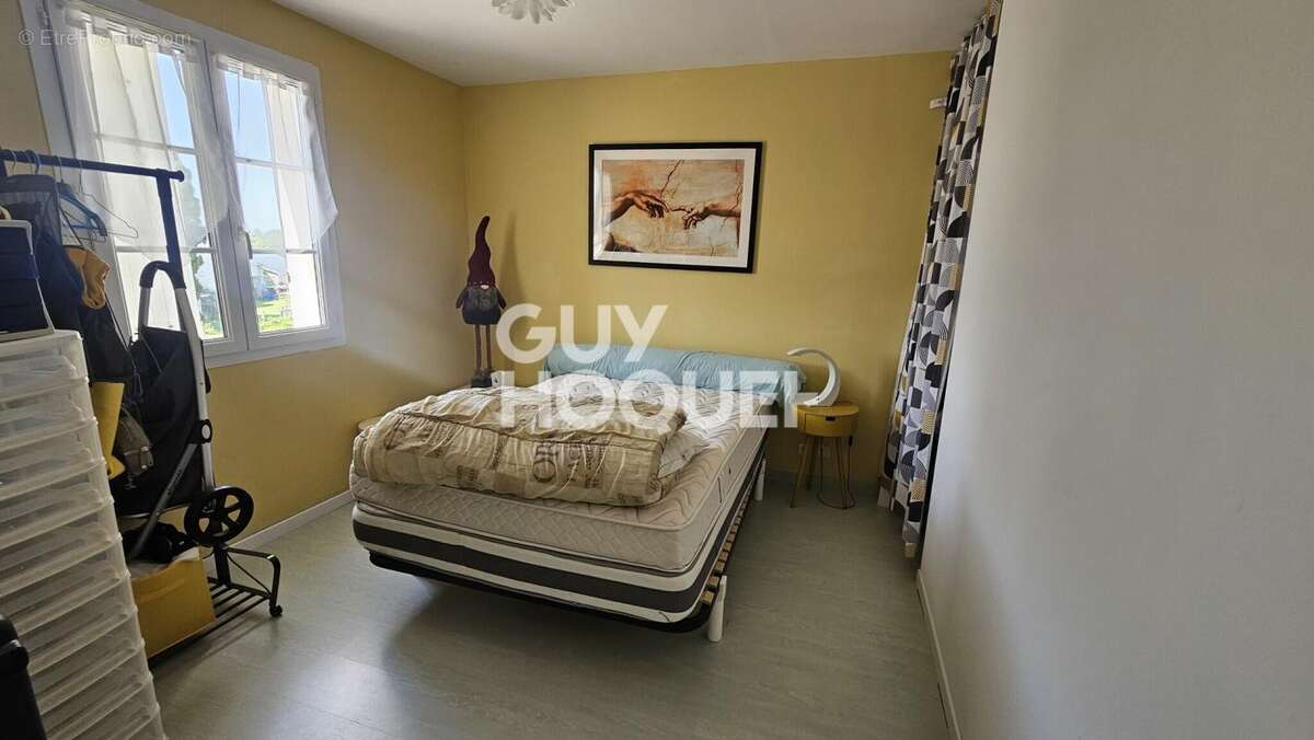 Maison à SAINT-JEAN-D'ANGELY