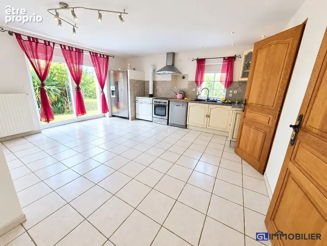 Maison 7 pièces 183 m² à vendre à Potigny (14420) - photo 3