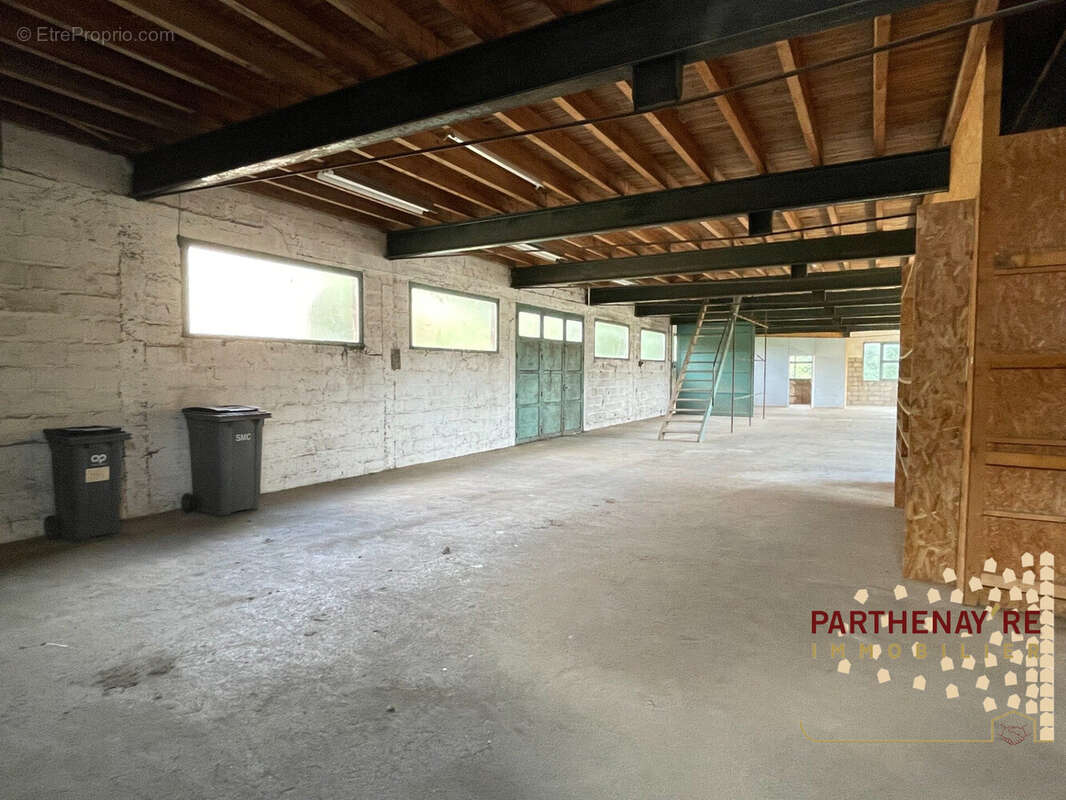 Appartement à SAINT-AUBIN-LE-CLOUD