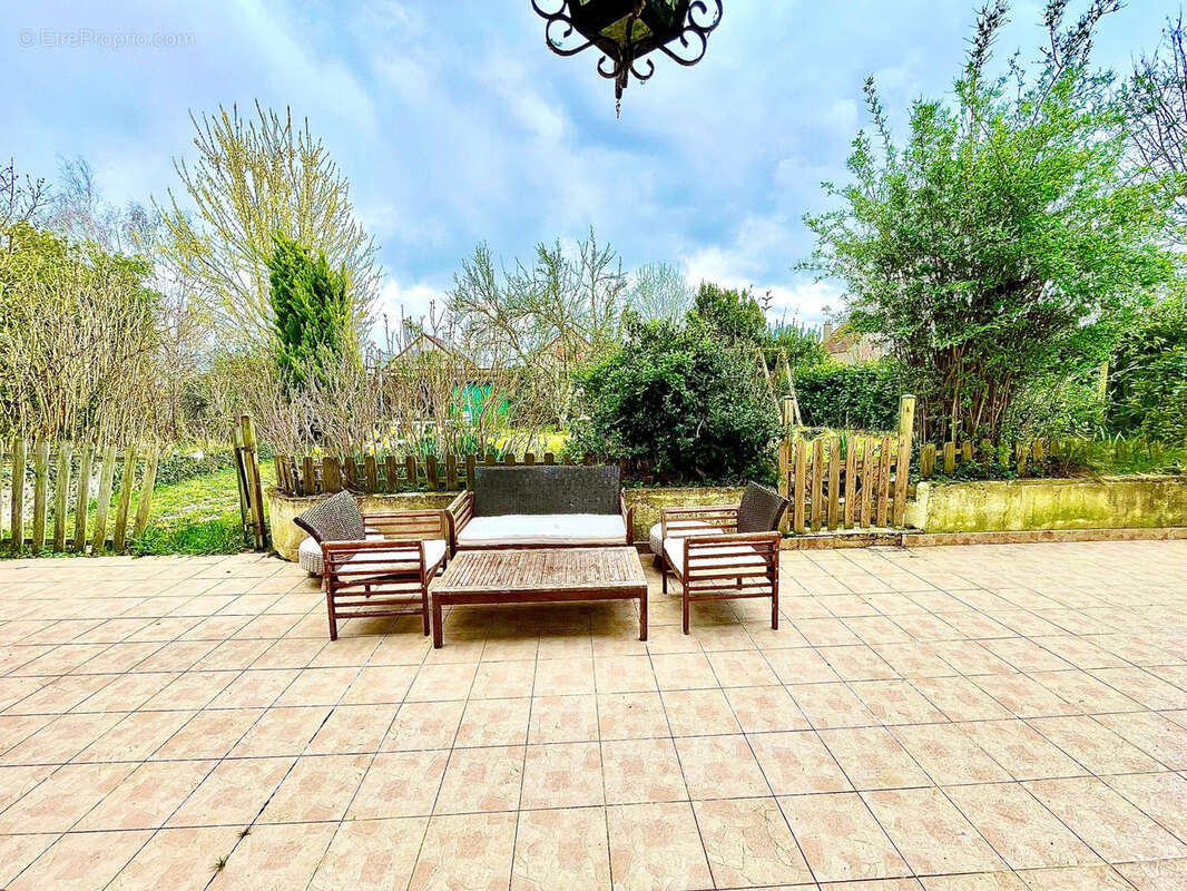 Maison à COULOMMIERS