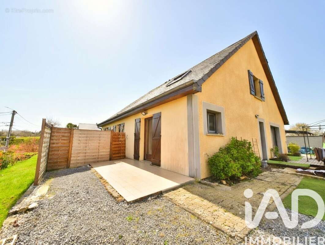 Photo 2 - Maison à RENWEZ