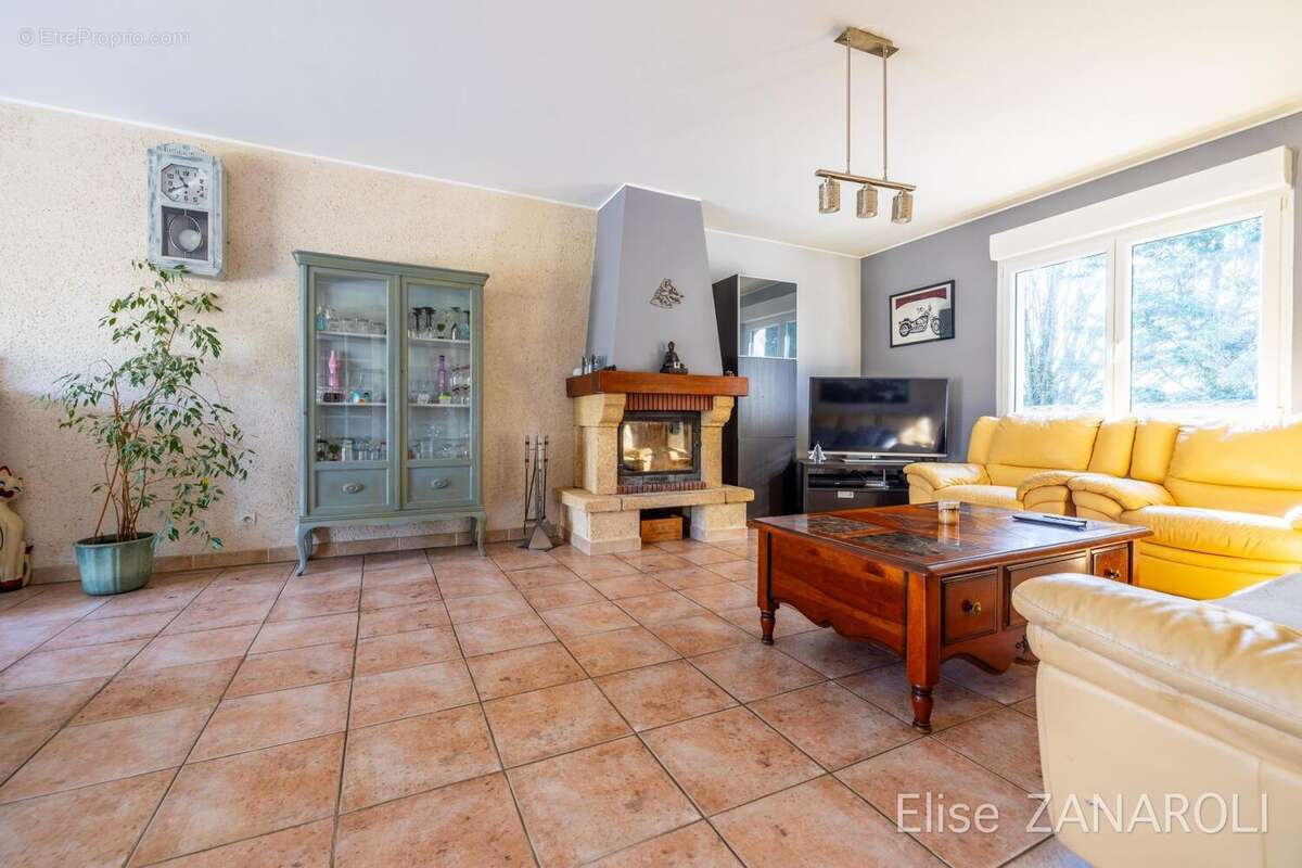 Photo 3 - Maison à ROUSSY-LE-VILLAGE